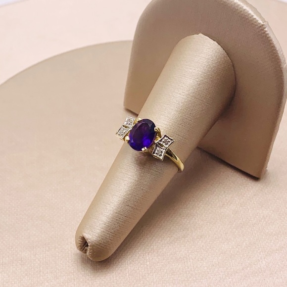 EUC 14k Yellow Gold Amethyst & Diamond Cocktail Ring - Picture 2 of 16